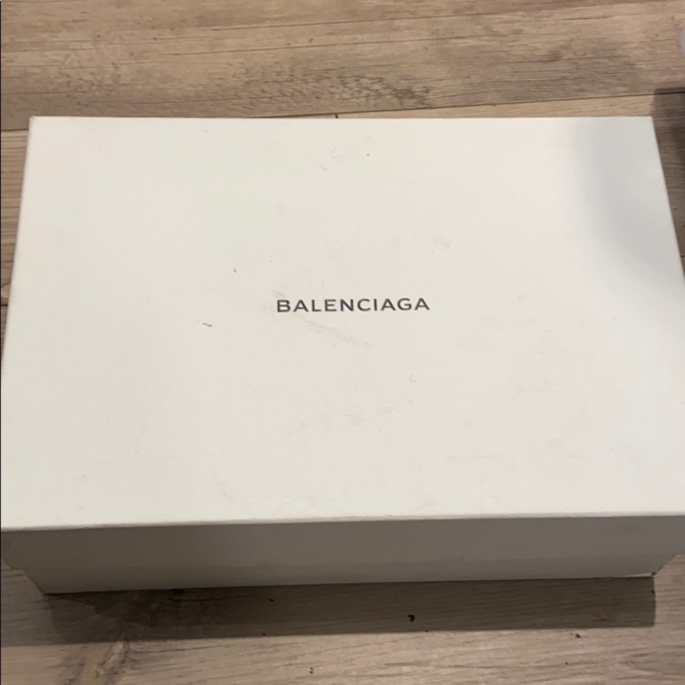 Men’s Balenciaga sneaker